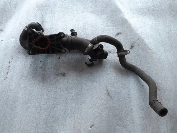 Mercedes A-Class W177 1.5 CDI Thermostat Housing A6082000015 image 3