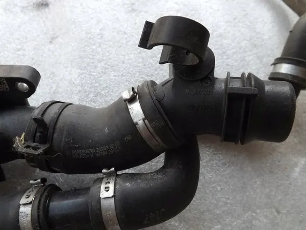 Mercedes A-Class W177 1.5 CDI Thermostat Housing A6082000015 image 7