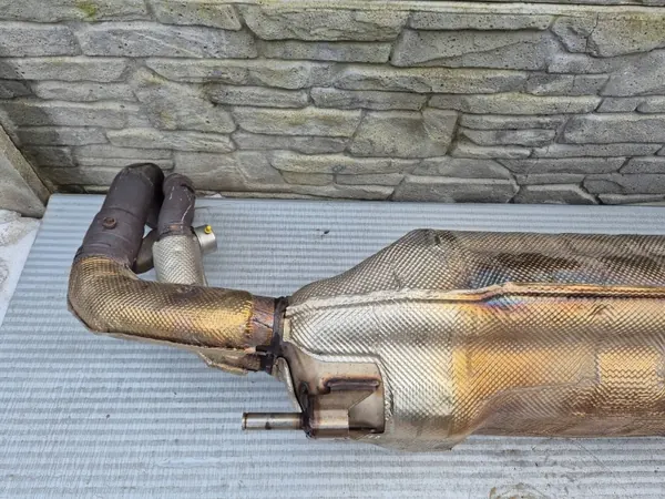 Audi R8 II 4S 5.2 V10 actieve einddemper OEM 4S0251609B image 9