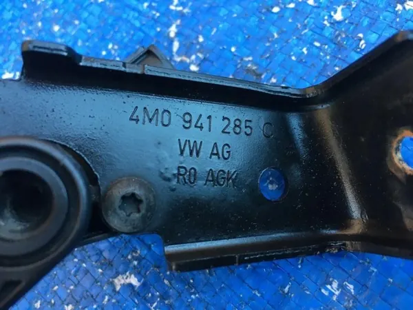 Sensor de Nivel Delantero Audi Q7 OEM 4M0941285C 4M0907504A image 3