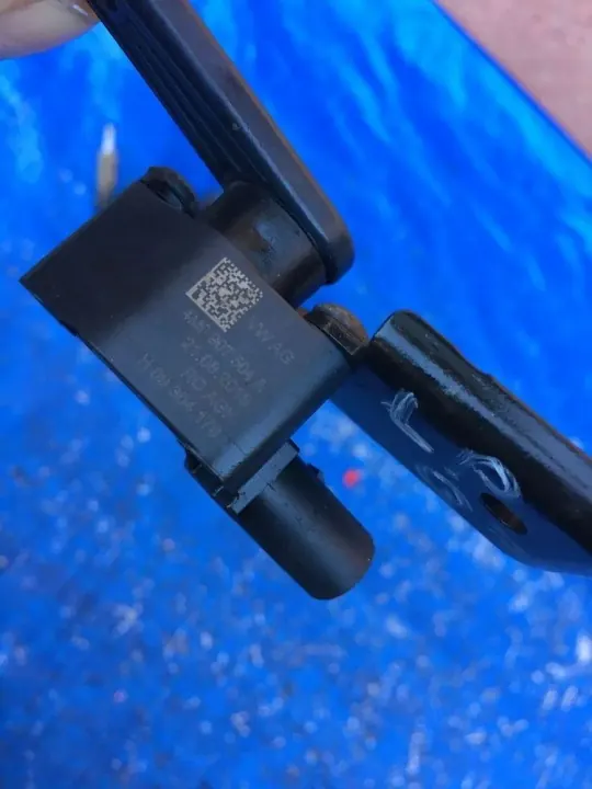 Sensor de Nivel Delantero Audi Q7 OEM 4M0941285C 4M0907504A image 4