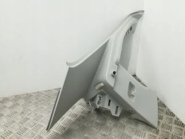 Soporte estante/rodillo maletero OEM 5F3867288 - Usado image 3