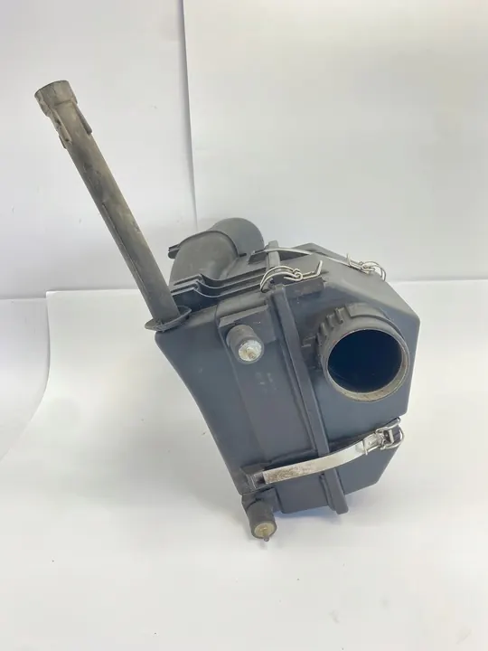 Ilmansuodattimen Kotelo Mercedes W124 E250 Diesel image 5