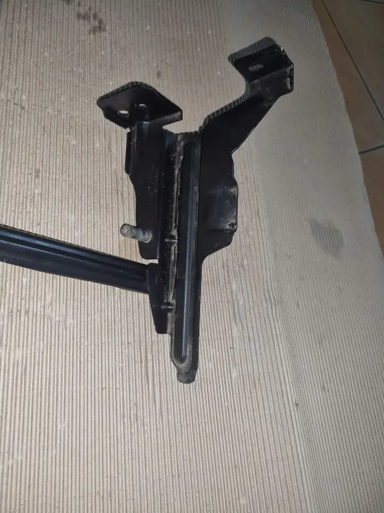 VOLVO XC60 II 17-20 Support de Radiateur OEM image 3