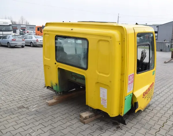 Cadre de cabine jour DAF CF avec portes - OEM usagé image 3