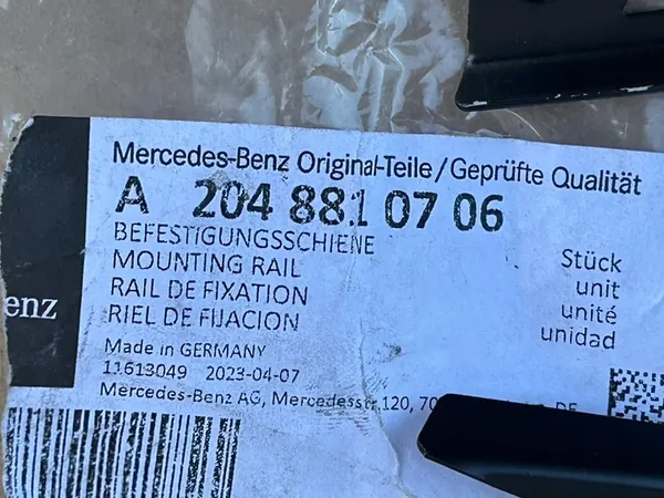 MERCEDES C-KLASA W204 FRAMSTÖTTSFÄSTE OEM image 4