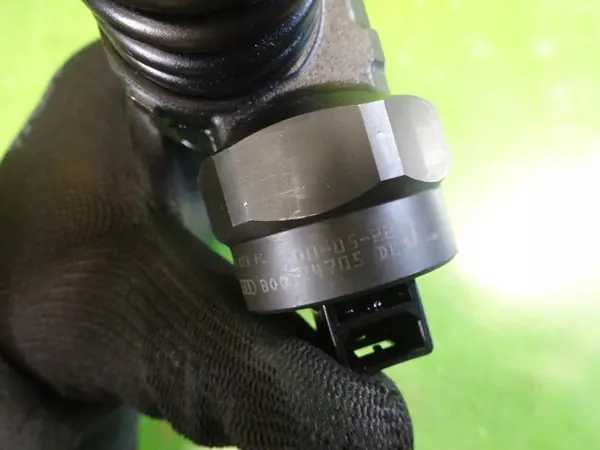 Inyector OEM 038130073F 0414720007 Audi A4 B5 Lift image 5