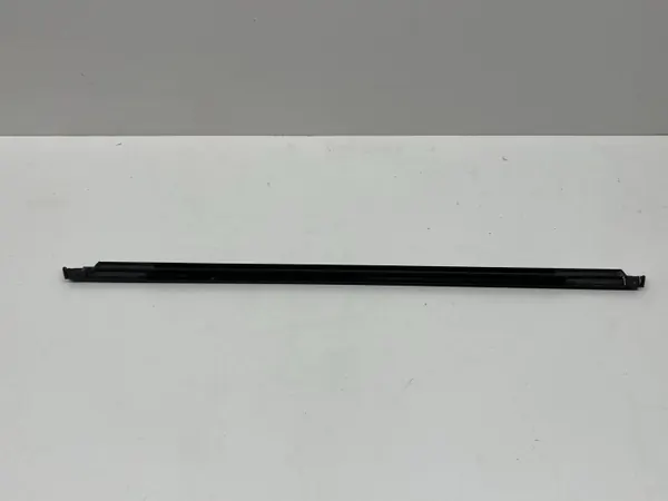 Opel Crossland achter rechter deurafdichting OEM 39124059 image 3