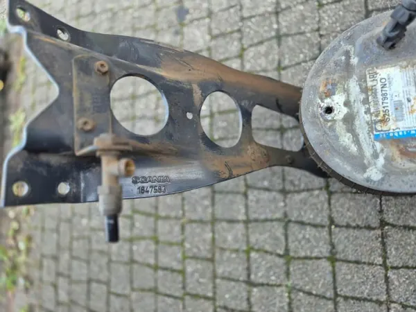 Soporte de eje elevable Scania R Euro 6 OEM 1847583 image 4