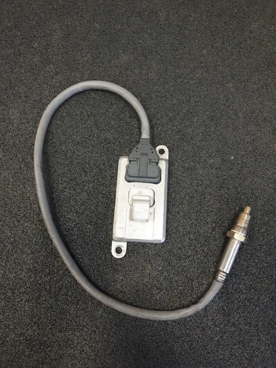 Hella 6PN 358 186-151 NOx-sensor voor dieselvrachtwagens image 3
