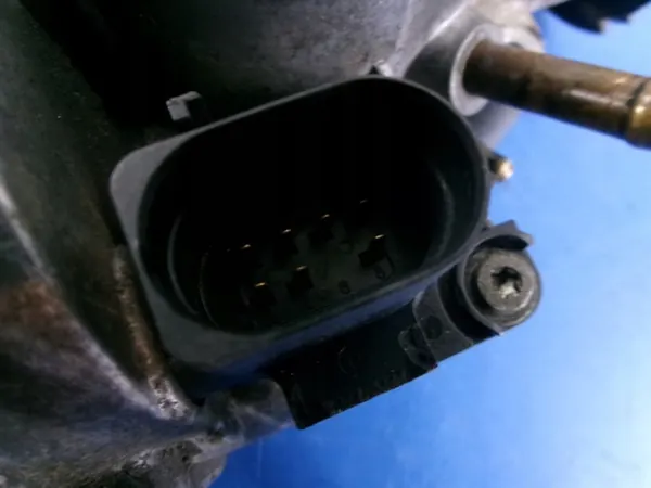 AUDI A6 C4 1.8 Corpo de Aceleração VDO 058133063E ADR image 7