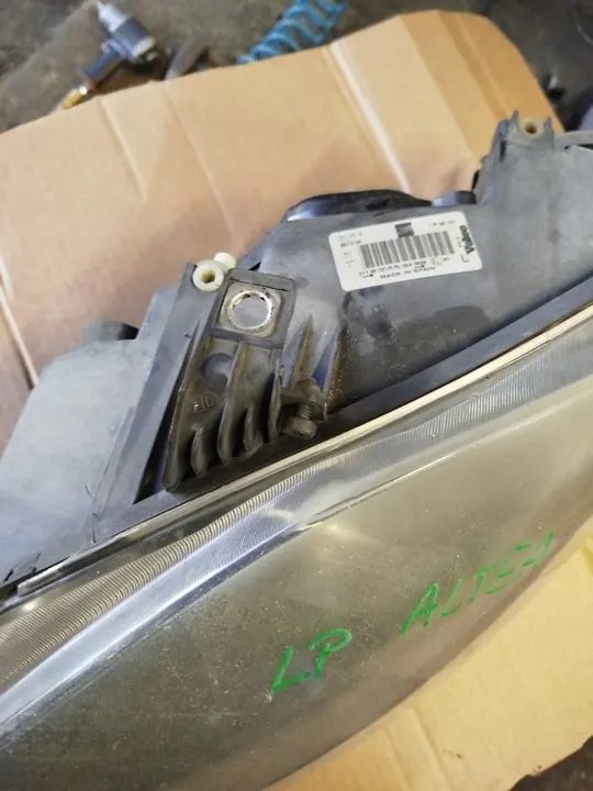 SEAT LEON II Xenon Etuvalaisin 1P1941031, 1P1941040 image 7