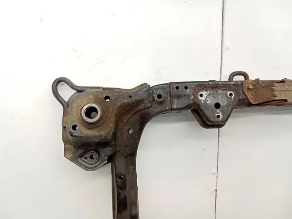 Piastra di protezione anteriore Hyundai Santa Fe image 3