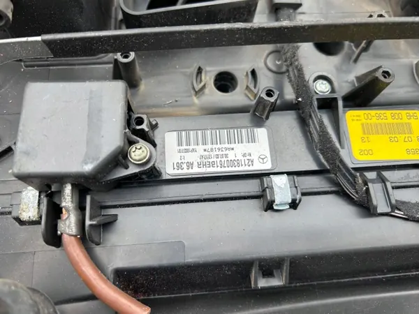 Mercedes-lämmittin OEM A2118300761 W211-malliin - Käytetty image 3
