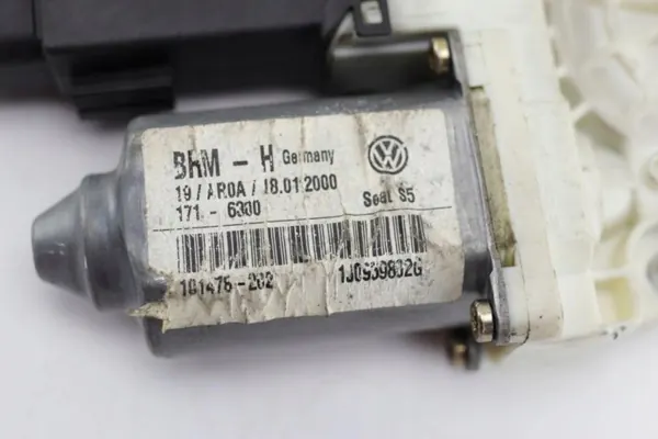 Fensterhebermodul Vorne Rechts OEM 9776-101436-203 image 3