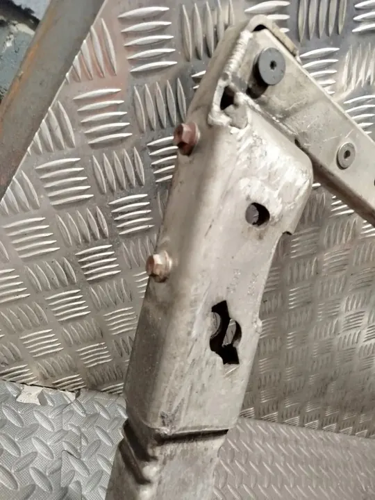 Kylarfäste MASERATI GHIBLI 3.0L bensin image 3