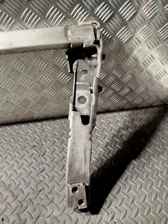 Kylarfäste MASERATI GHIBLI 3.0L bensin image 8