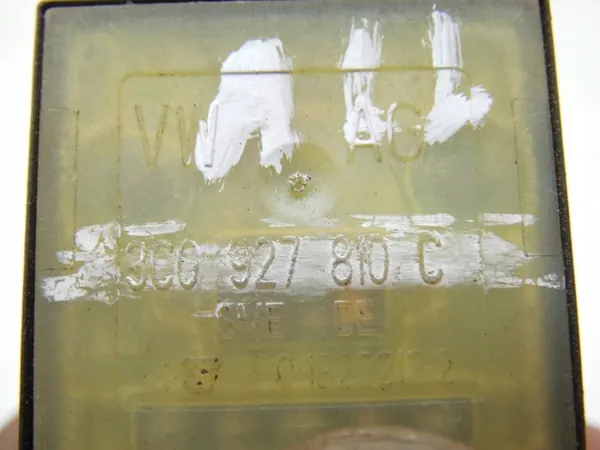 Hall Sensor VW Passat B6 B7 CC Tiguan 5N 2.0TDI OEM image 3