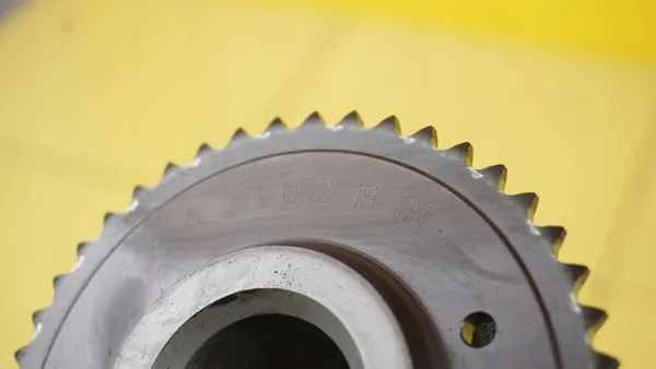 MERCEDES W204 1.8 CGI Engranaje de Distribución A2710521903 image 3