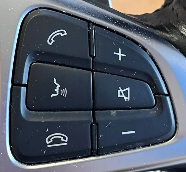 Volant Multifonction Cuir OEM A0004603803 image 3