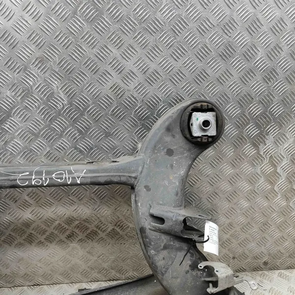 Mercedes E 238 COUPE bakre fjädrar A2133505203 image 6