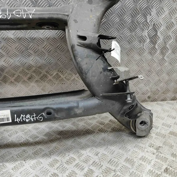 Mercedes E 238 COUPE bakre fjädrar A2133505203 image 7