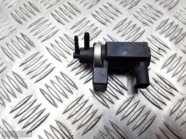 2004 Audi A4 Válvula Solenoide de Vácuo 2500tdi 8e0906628 image 4