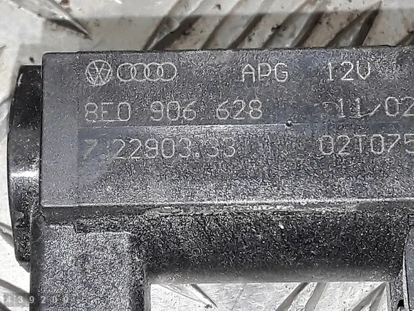 2004 Audi A4 Válvula Solenoide de Vácuo 2500tdi 8e0906628 image 6