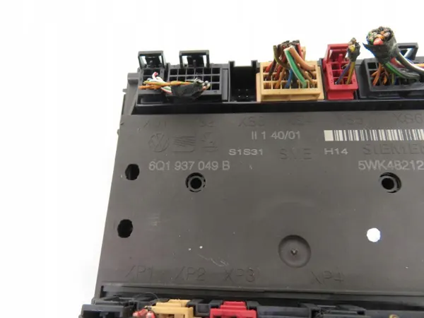 Unidad de Control Motor OEM 03E906033 VW Polo IV 1.2 image 5
