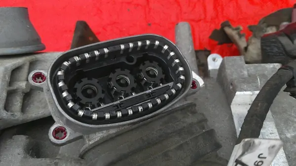 Motor elétrico dianteiro Jaguar I-PACE OEM J9D3-75762-AF1 image 9