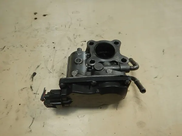 Mazda OE S550-20300 válvula EGR image 2