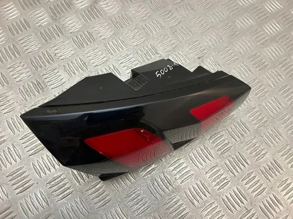 Peugeot 5008 II 2017 Luz de maletero izquierda 9811027880 image 7