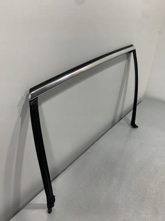 Jaguar F-Pace Takaikkunan Lista OEM FBZ19069 image 7