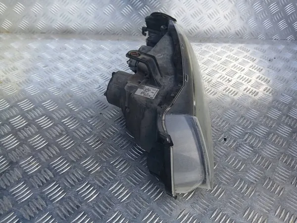 Nissan Almera N16 Vasemman etuvalon 26060BN67A image 7