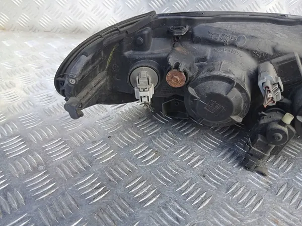 Nissan Almera N16 Vasemman etuvalon 26060BN67A image 9