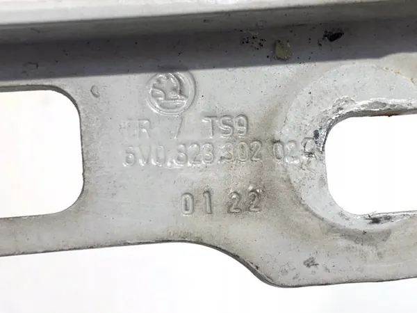Charnière de Capot Droit Avant OEM 6V0823302 Skoda Fabia image 4