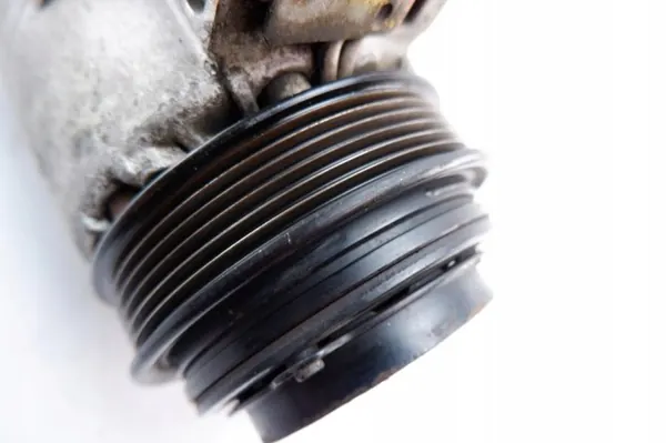 Compresseur climatisation Mercedes OEM 374738 pour C W202 image 7