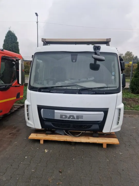 Cabina DAF LF 45/55 Euro 6 OEM 2363286 - Usado image 3