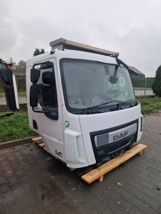 Cabina DAF LF 45/55 Euro 6 OEM 2363286 - Usado image 4
