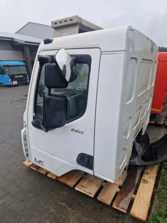 Cabina DAF LF 45/55 Euro 6 OEM 2363286 - Usado image 6