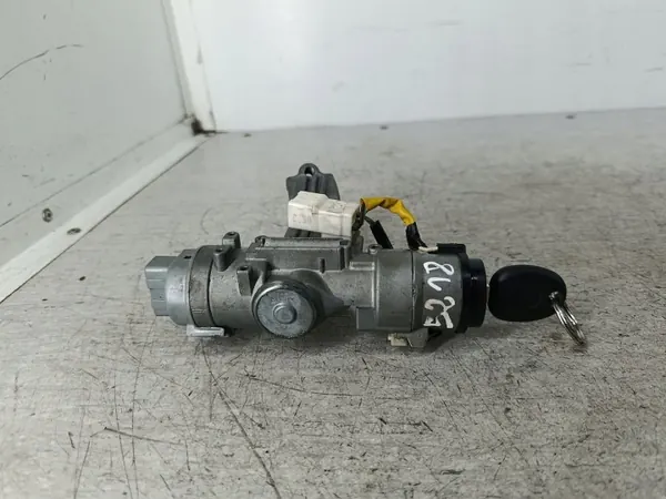 Stacyjka KIA Rio II 1.5 CRDI - Pièce OEM image 2
