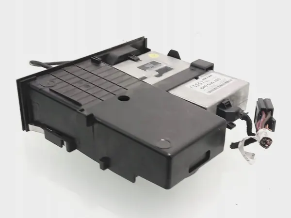 Lecteur Interface Audi OEM 8P0035785 - Occasion image 3