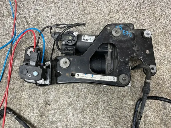Compressor de suspensão a ar BMW X5 E70 X6 E71 OEM 40-221595 image 4