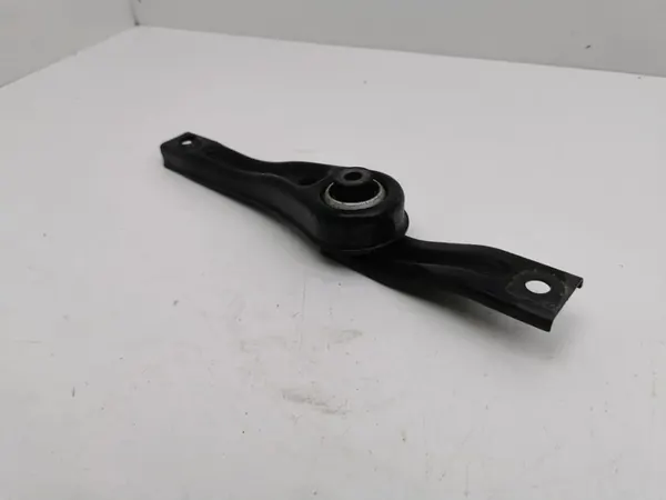 Skoda Octavia Mk4 2022 Vaihteiston kiinnike image 3