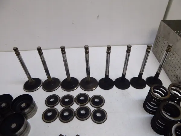 AUDI GOLF IV BORA Poussoir de Soupape 1.4 16V OEM image 5