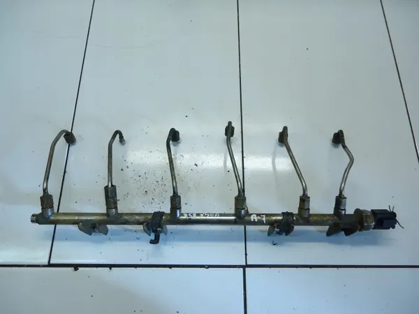 Rail de injeção BMW 5 E60 3.0 N53B30 OEM 7535897 image 2