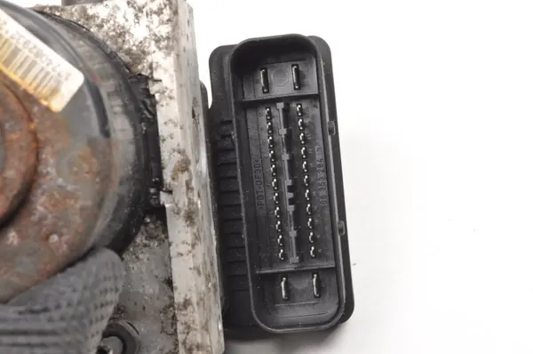 Suzuki Ignis vattenpump OEM 06.2102-0189.4 image 5