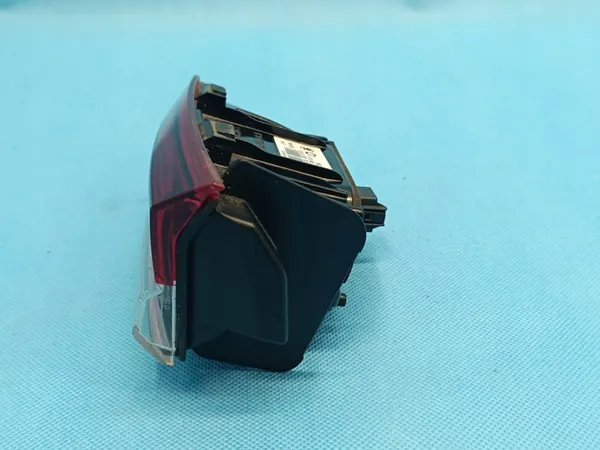 SKODA KAROQ LIFT 1.5 TSI 110KW 2023 R Lámpara Trasera Derecha OEM 57A945308C image 4