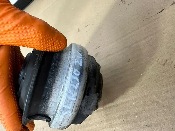 Soporte de motor izquierdo Mercedes SL R230, W230 image 5