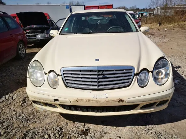 Mercedes-Benz E-CLASS Gasklep 2004 2.2L a6460900054 image 5